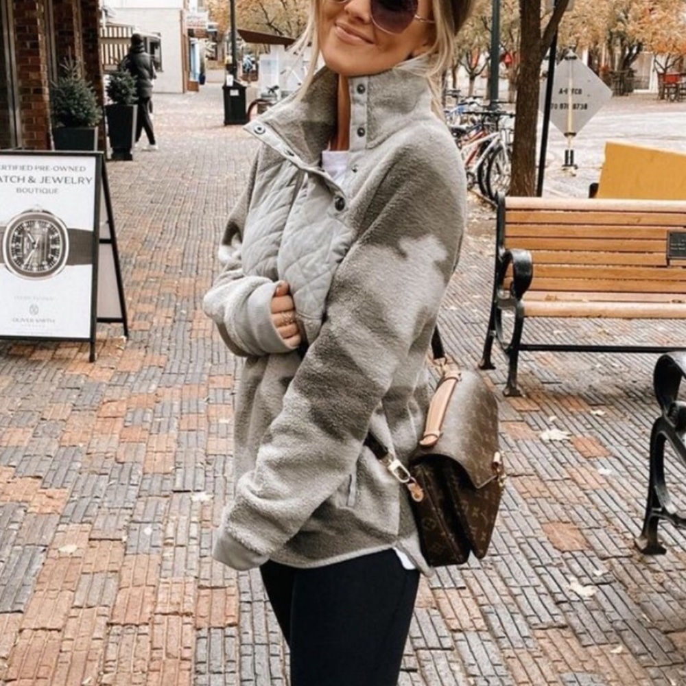 A&F // Asymmetrical Snap-Up Fleece